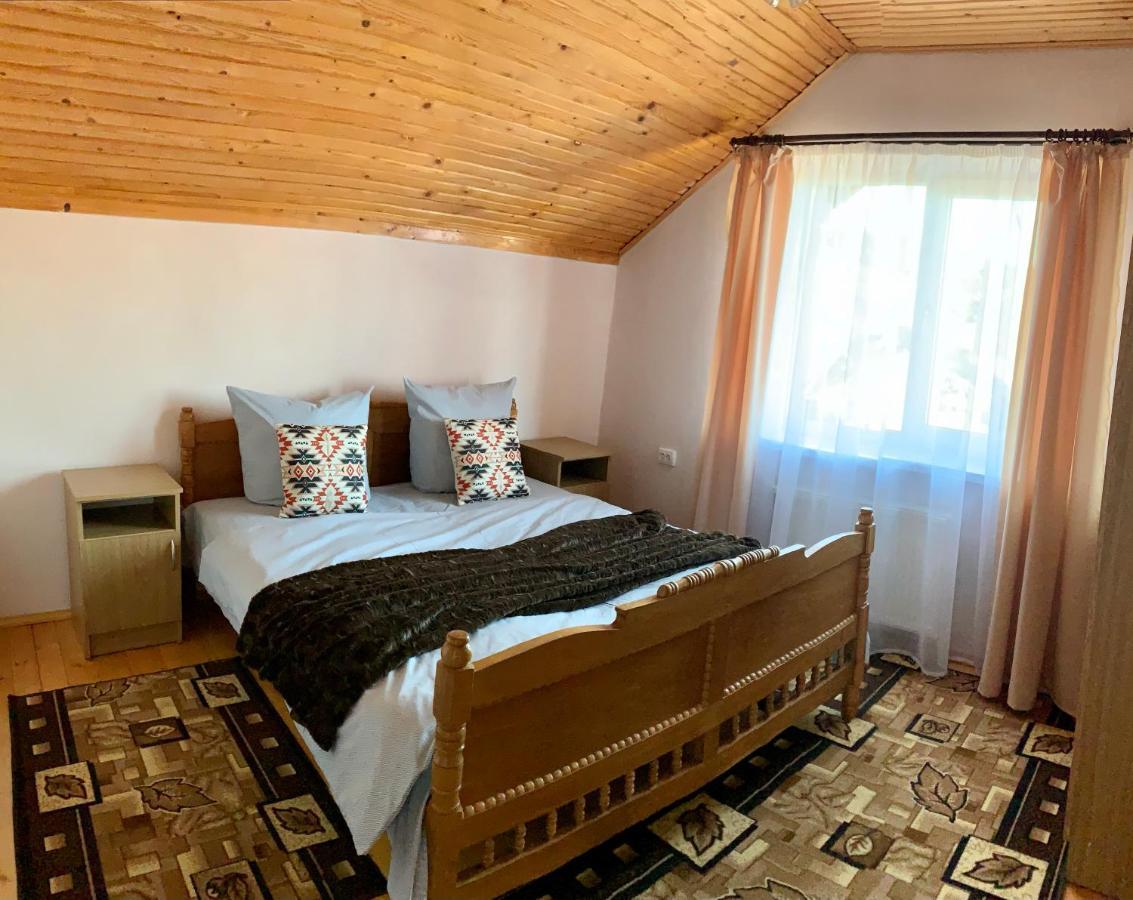 Ніч Над Карпатами Hotel Slavske Exterior foto